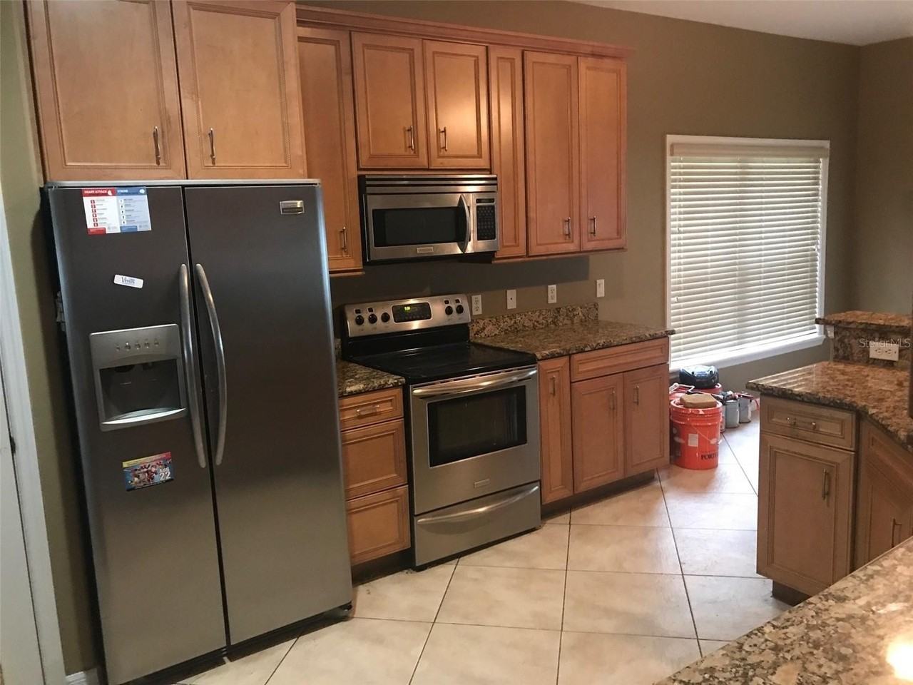1530 Salem Dr - Photo 3 of 48