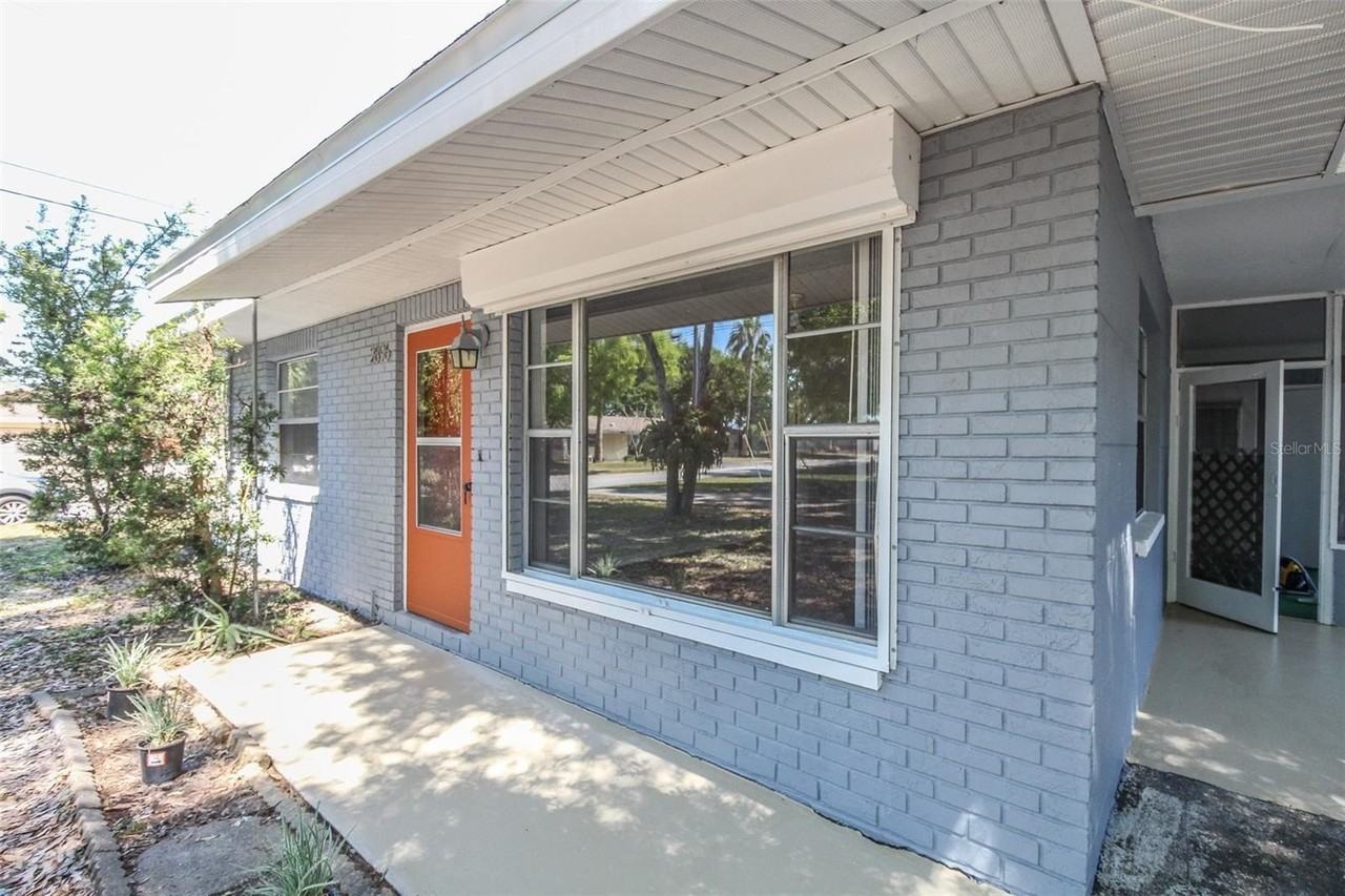 2896 Meadow Lake Ave