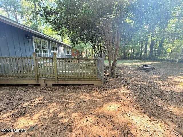 1390 Royalwyn Dr - Photo 4 of 16
