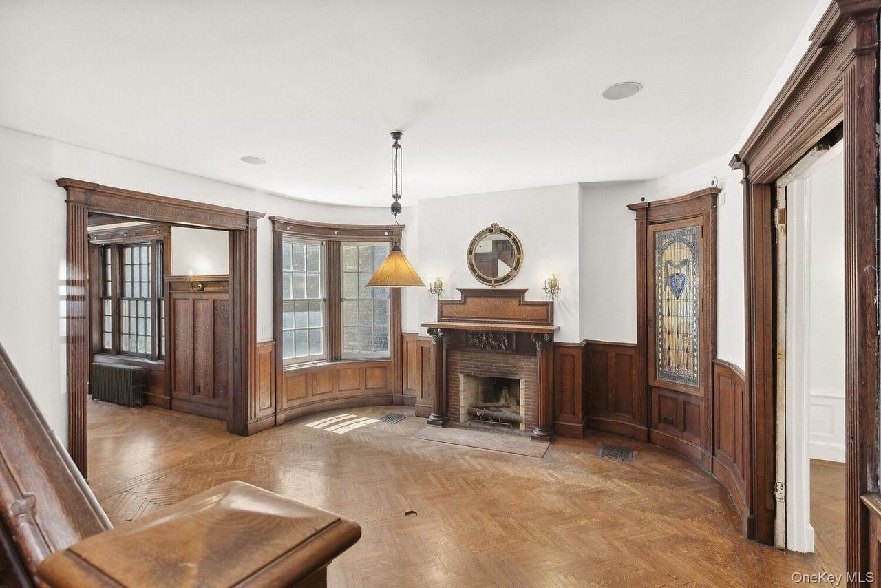 51 Hamilton Ter - Photo 2 of 12