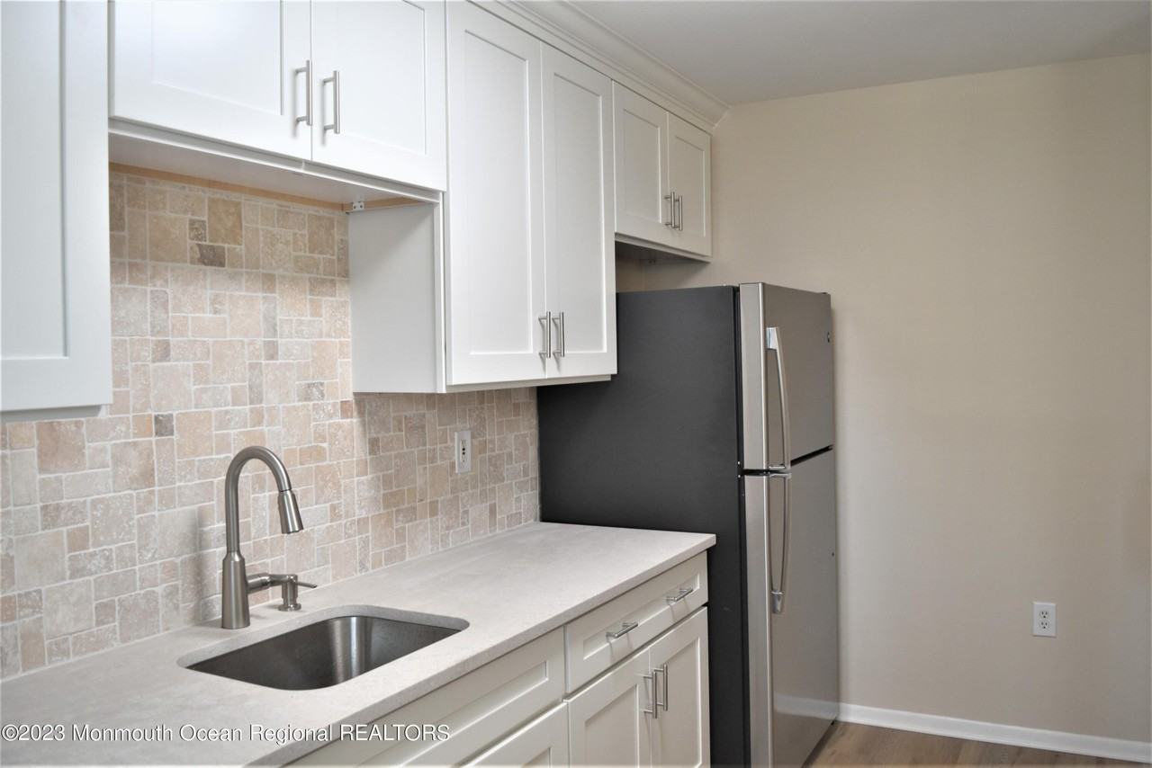 53 White St #B - Photo 6 of 14