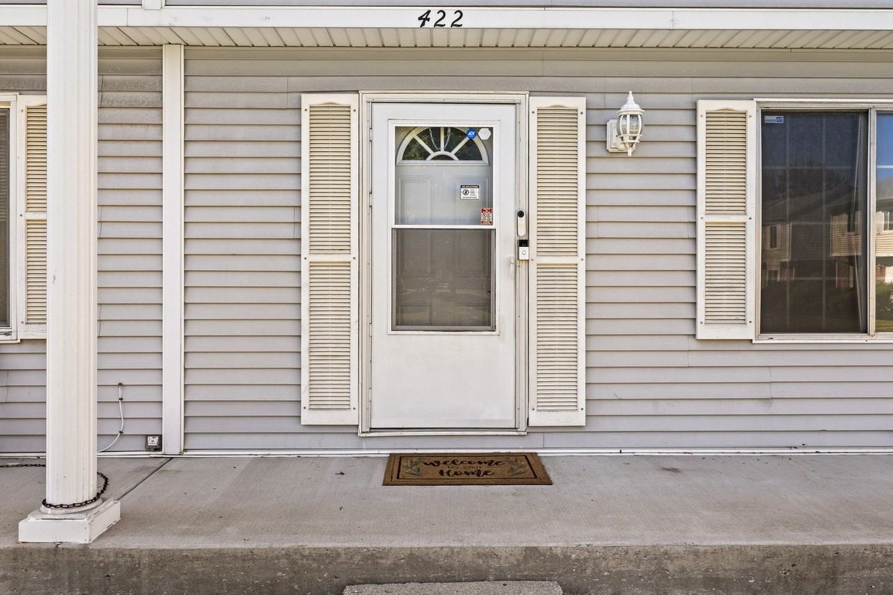 422 Gainsborough Ct #422 - Photo 2 of 25