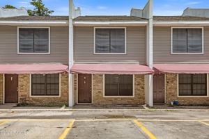 featured image of 115 Woodworth Ln #F