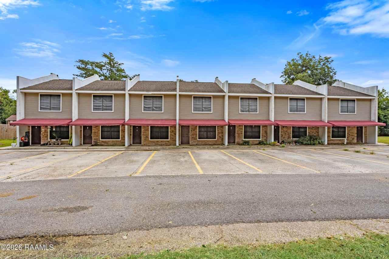 115 Woodworth Ln #F