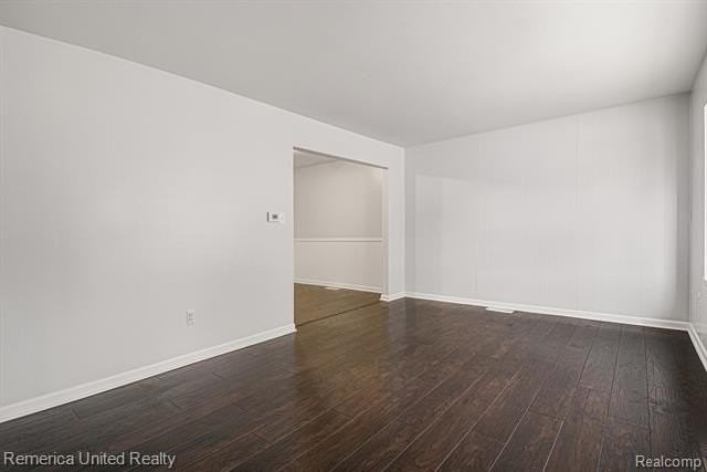 279 Lake Village Dr - Photo 4 of 18