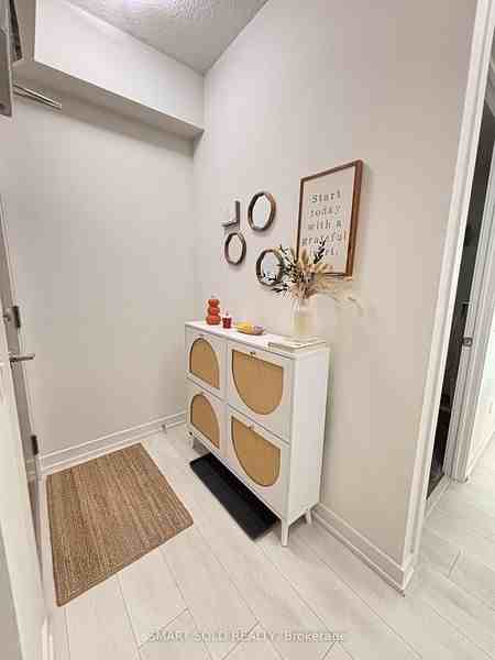 2212 Lake Shore Boulevard West #908 - Photo 4 of 20