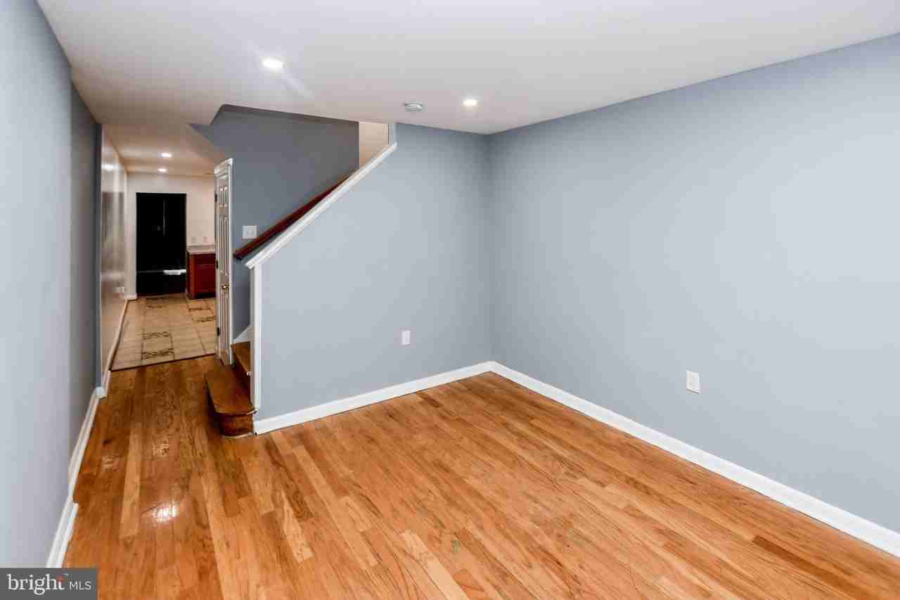1704 Montana Ave Ne - Photo 3 of 30
