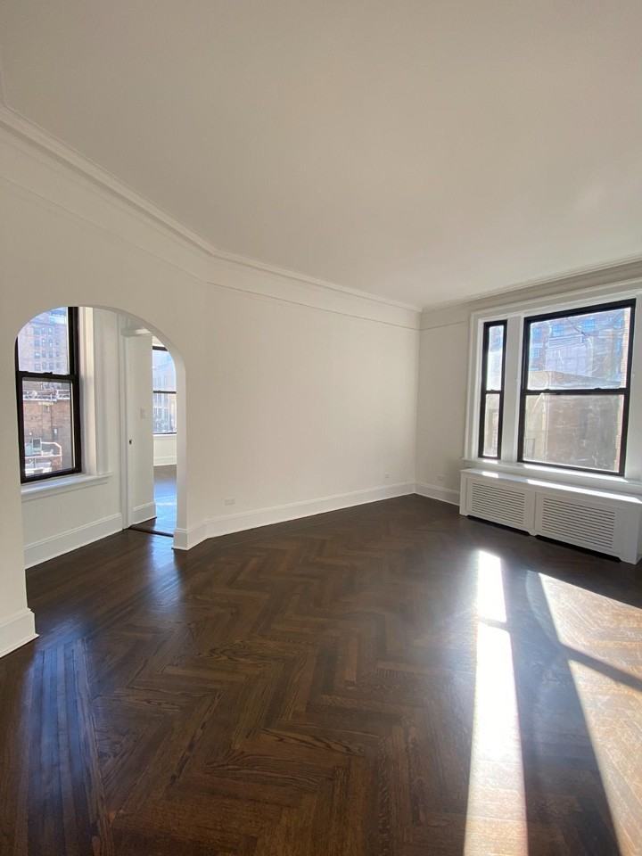 W 72nd St #2D - Photo 2 of 9