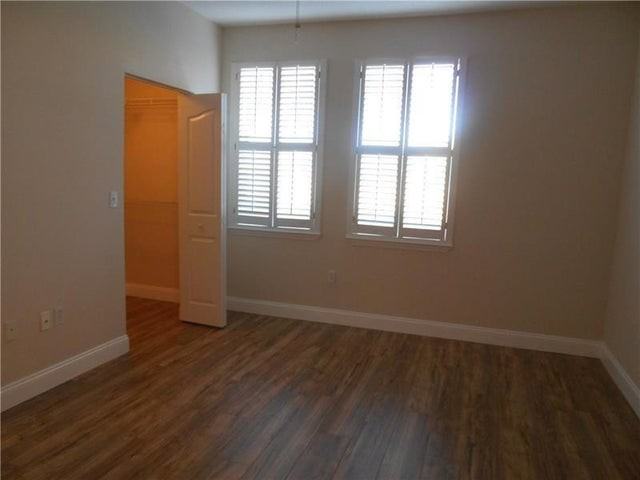 2058 Alta Meadows Lane - Photo 5 of 8