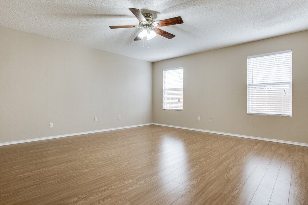 8712 Stonebriar Ln - Photo 6 of 10