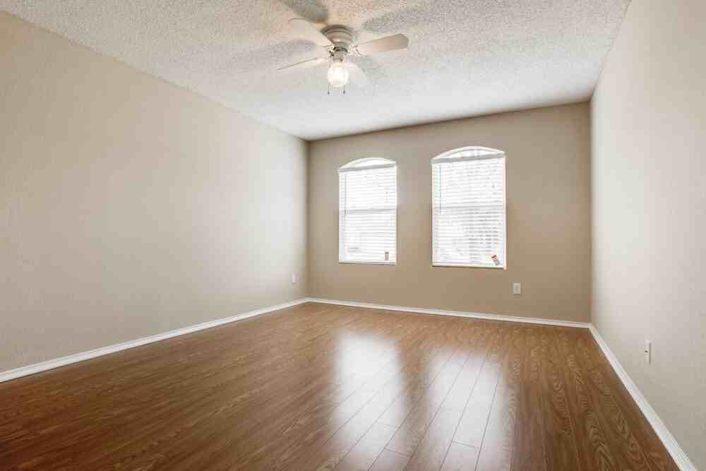 8712 Stonebriar Ln - Photo 7 of 10