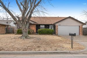 featured image of 11609 Roxboro Ave