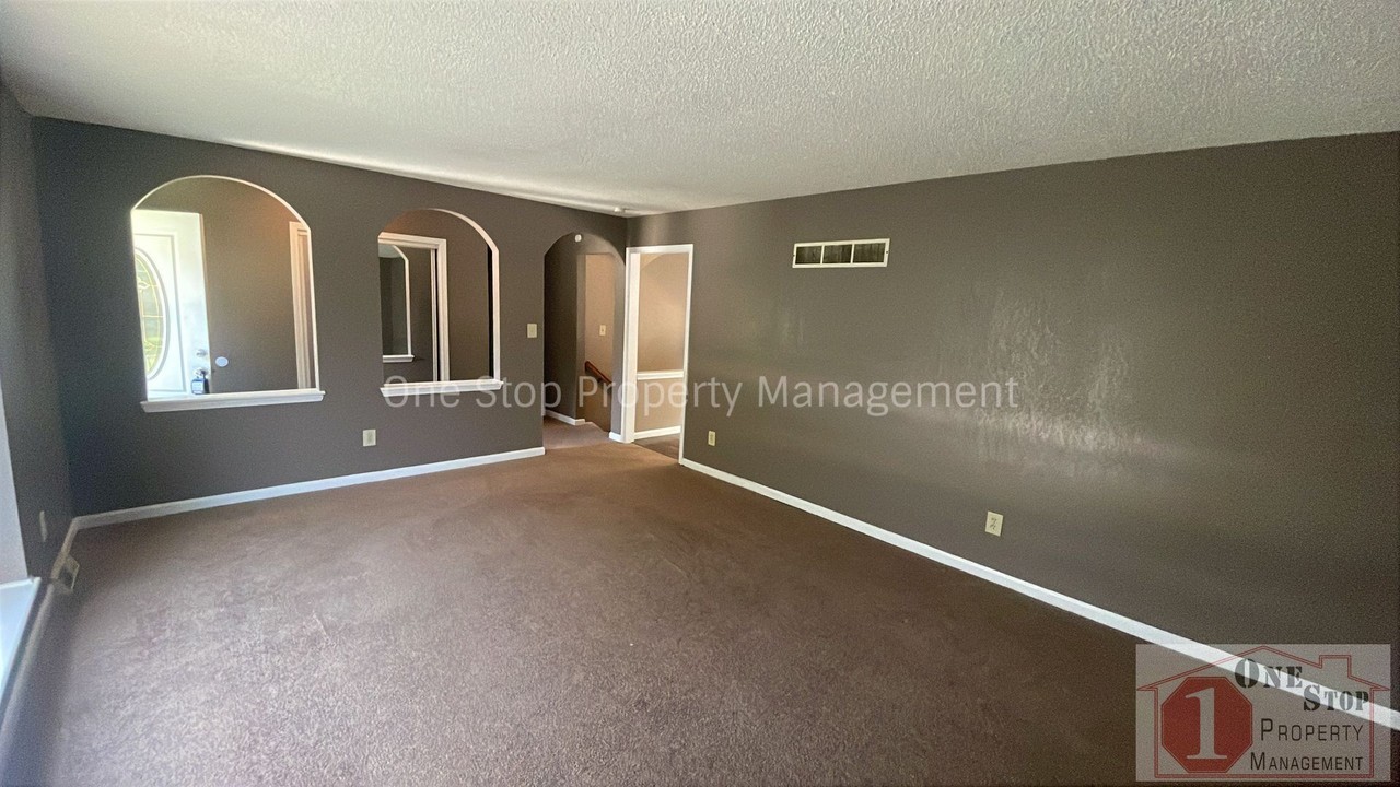 17311 E 51st Street Ct S - Photo 4 of 26