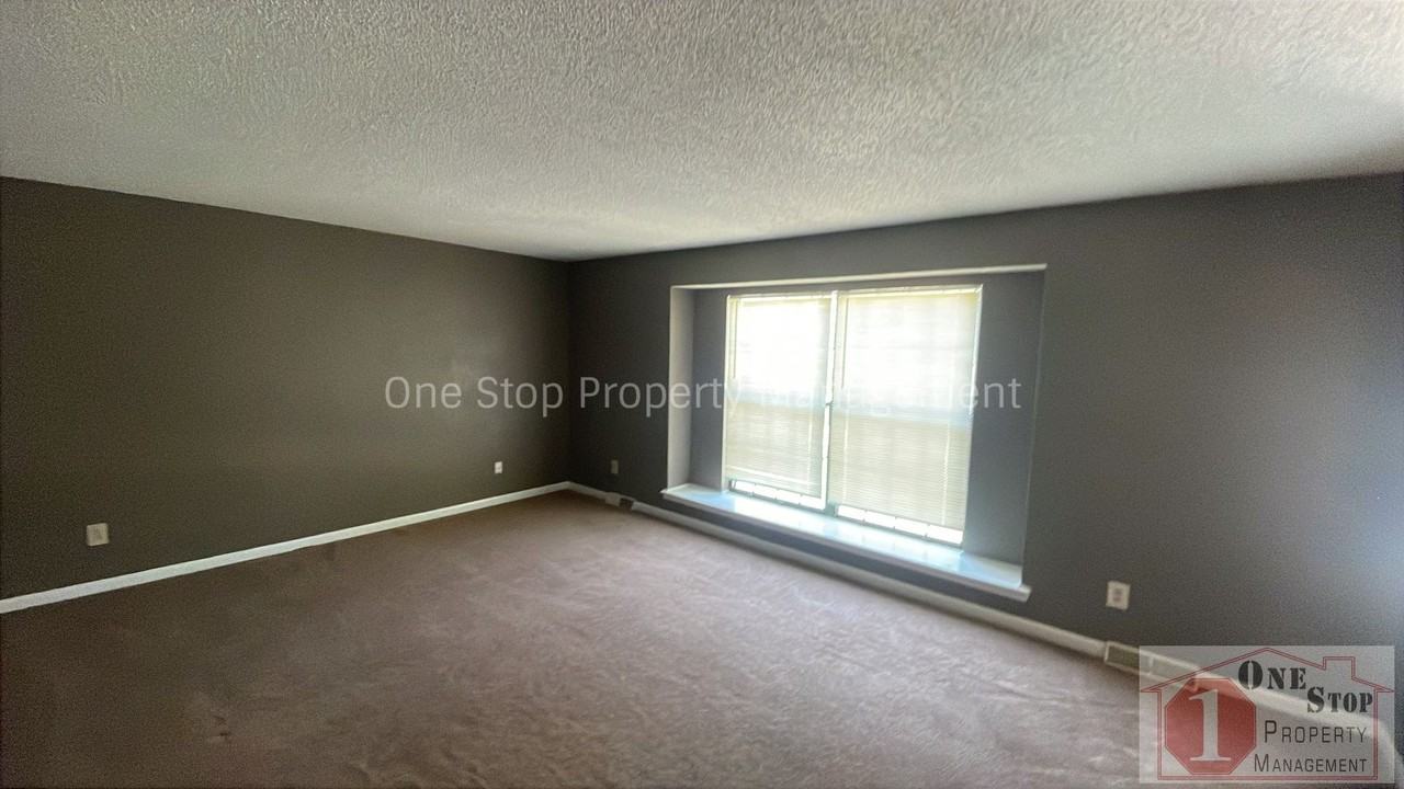17311 E 51st Street Ct S - Photo 5 of 26