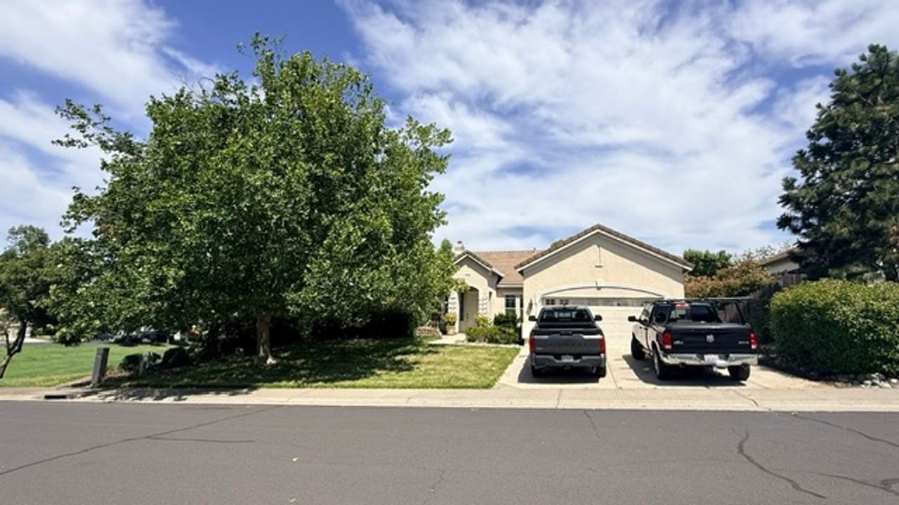 5631 Birkdale Ct - Photo 2 of 11
