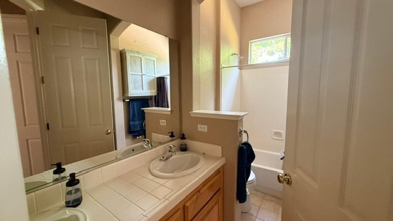 5631 Birkdale Ct - Photo 4 of 11