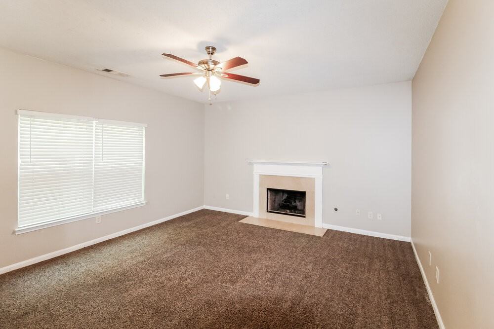 429 Grier Dr - Photo 4 of 17