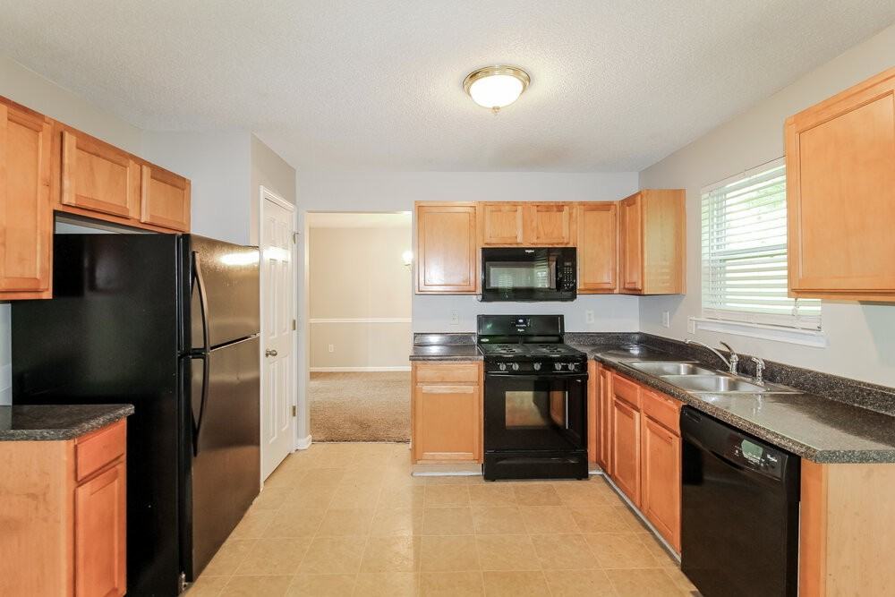 429 Grier Dr - Photo 7 of 17