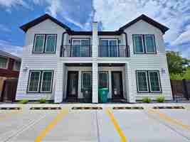 featured image of 3915 Tuam St