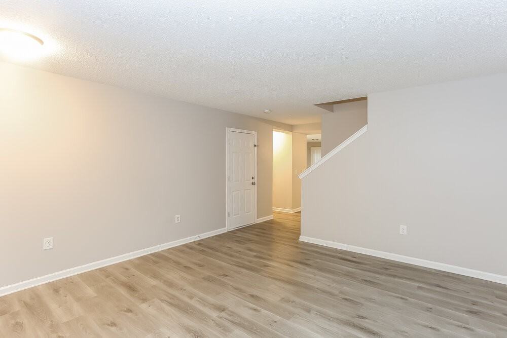 13515 Glasgow Green Ln - Photo 5 of 15