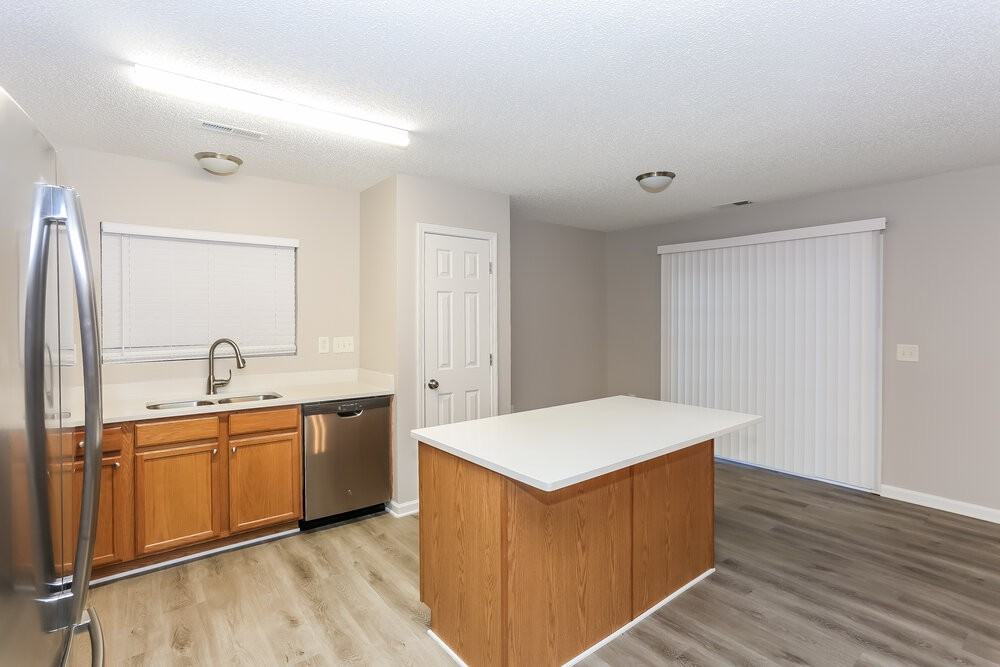 13515 Glasgow Green Ln - Photo 6 of 15