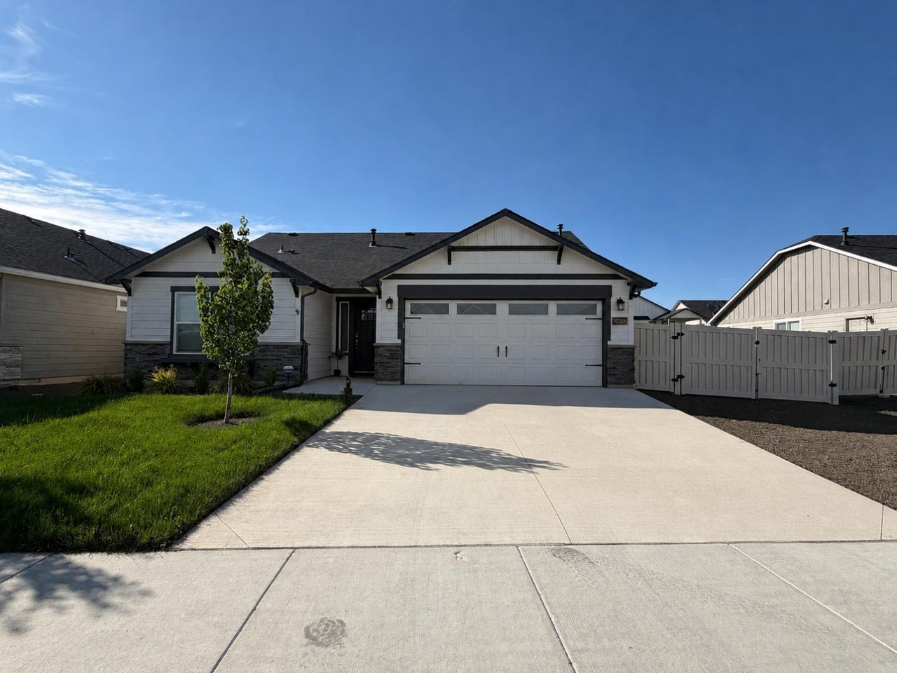 10288 W Trident Ridge Dr - Photo 3 of 18