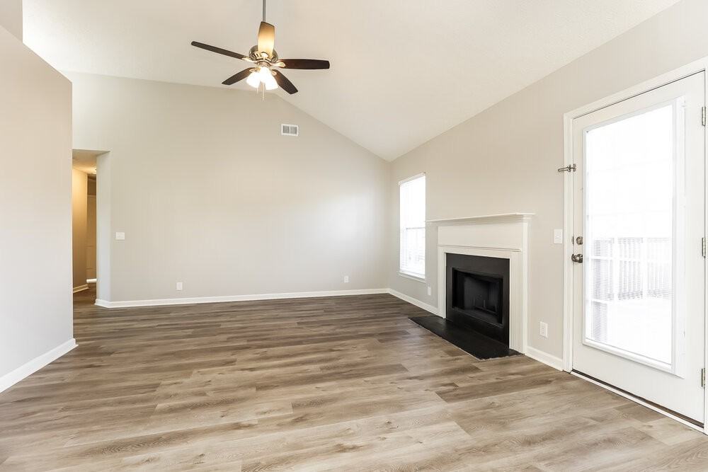 6769 Ascot Dr - Photo 5 of 17