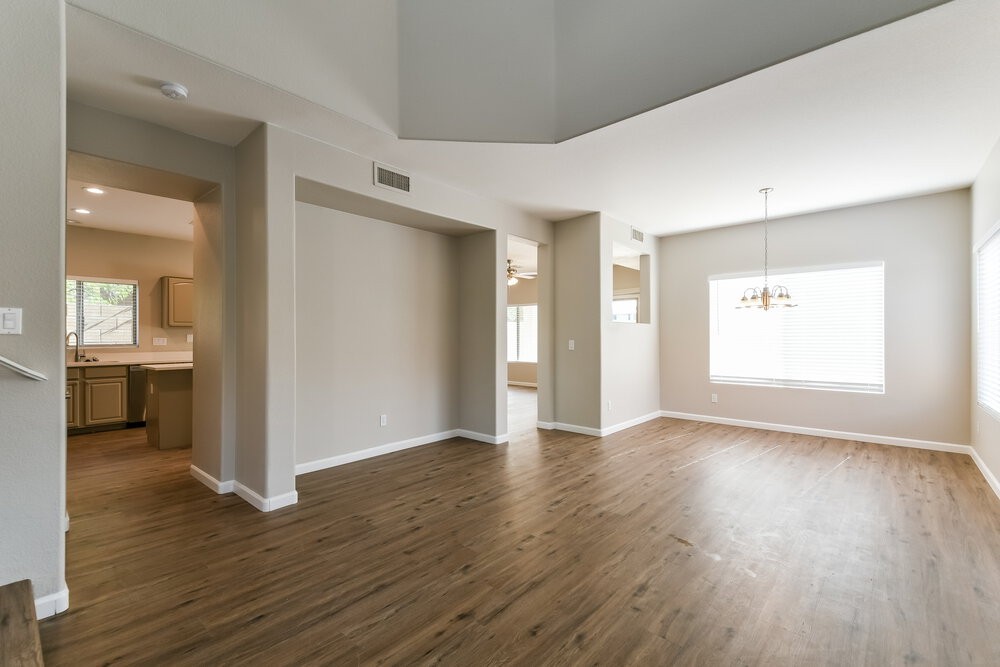 40915 N Barnum Way - Photo 4 of 17
