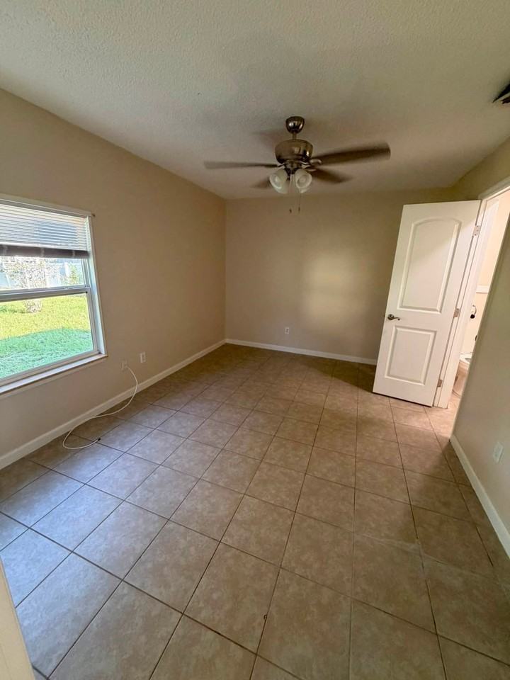 1562 Bonview Avenue - Photo 7 of 14
