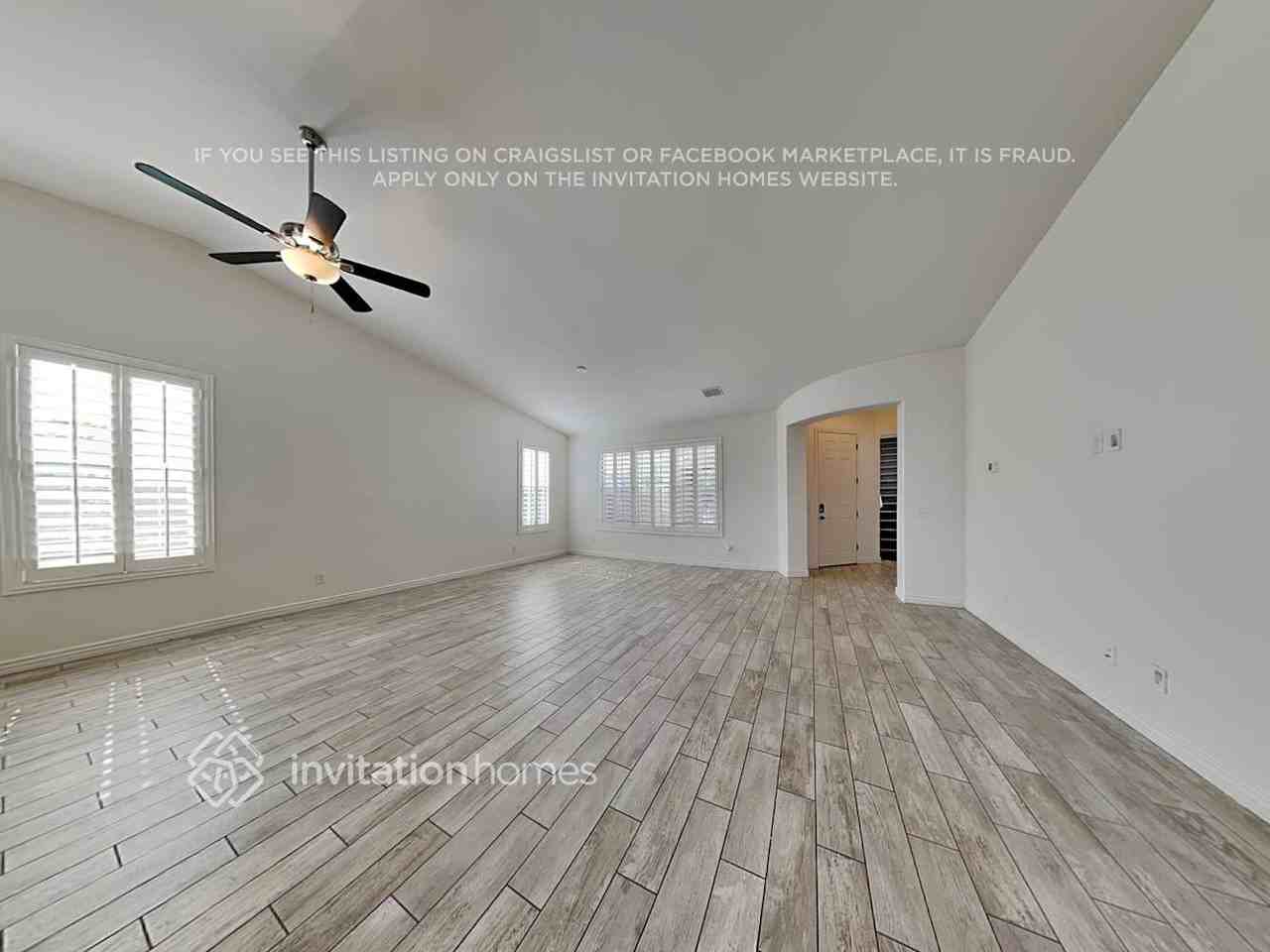 22280 E Via De Olivos Ct - Photo 4 of 20