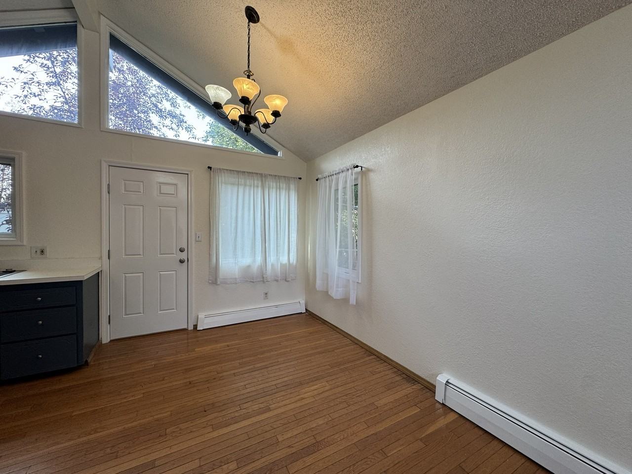 1233 Crescent Dr #1 - Photo 6 of 14
