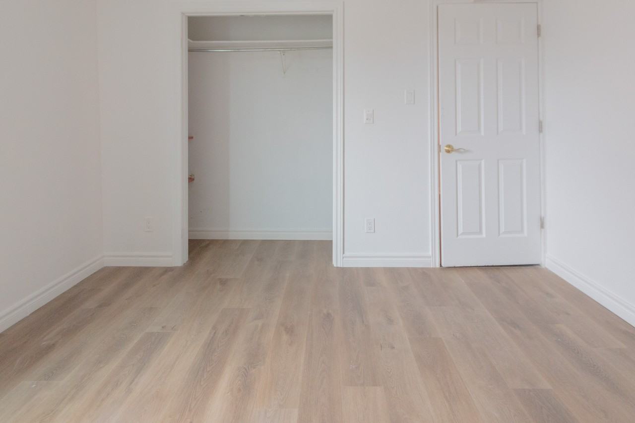 46 Ossington Avenue #2nd floor - Photo 6 of 16