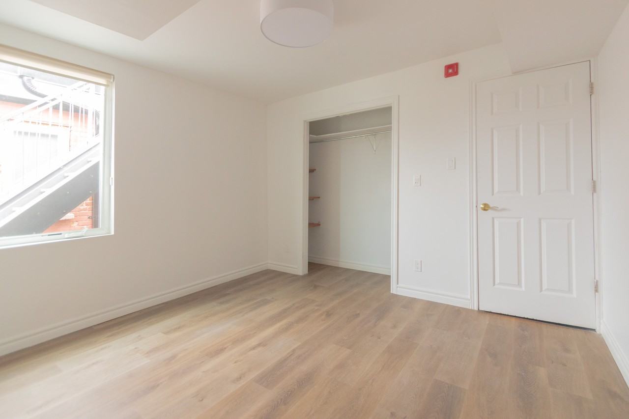 46 Ossington Avenue #2nd floor - Photo 7 of 16