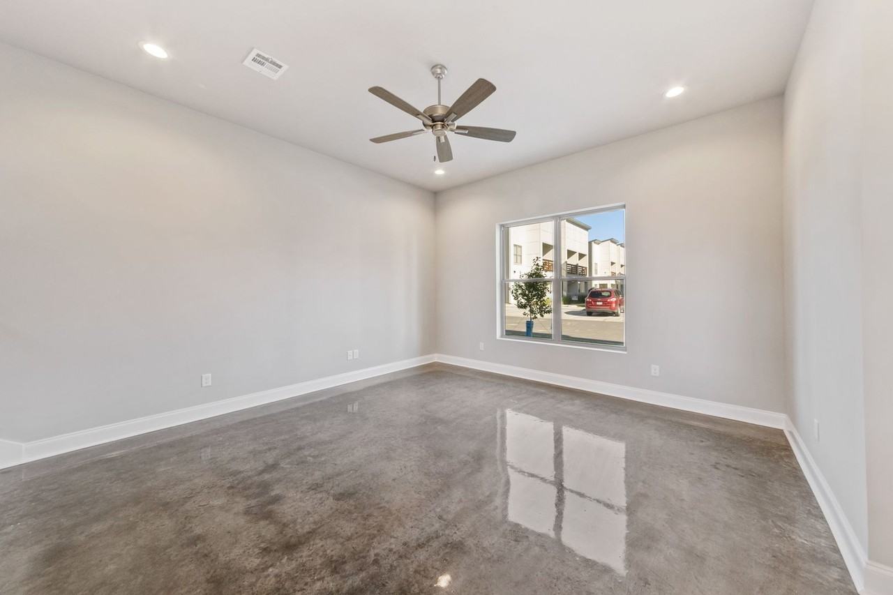 109 Firethorn Drive - Photo 5 of 18