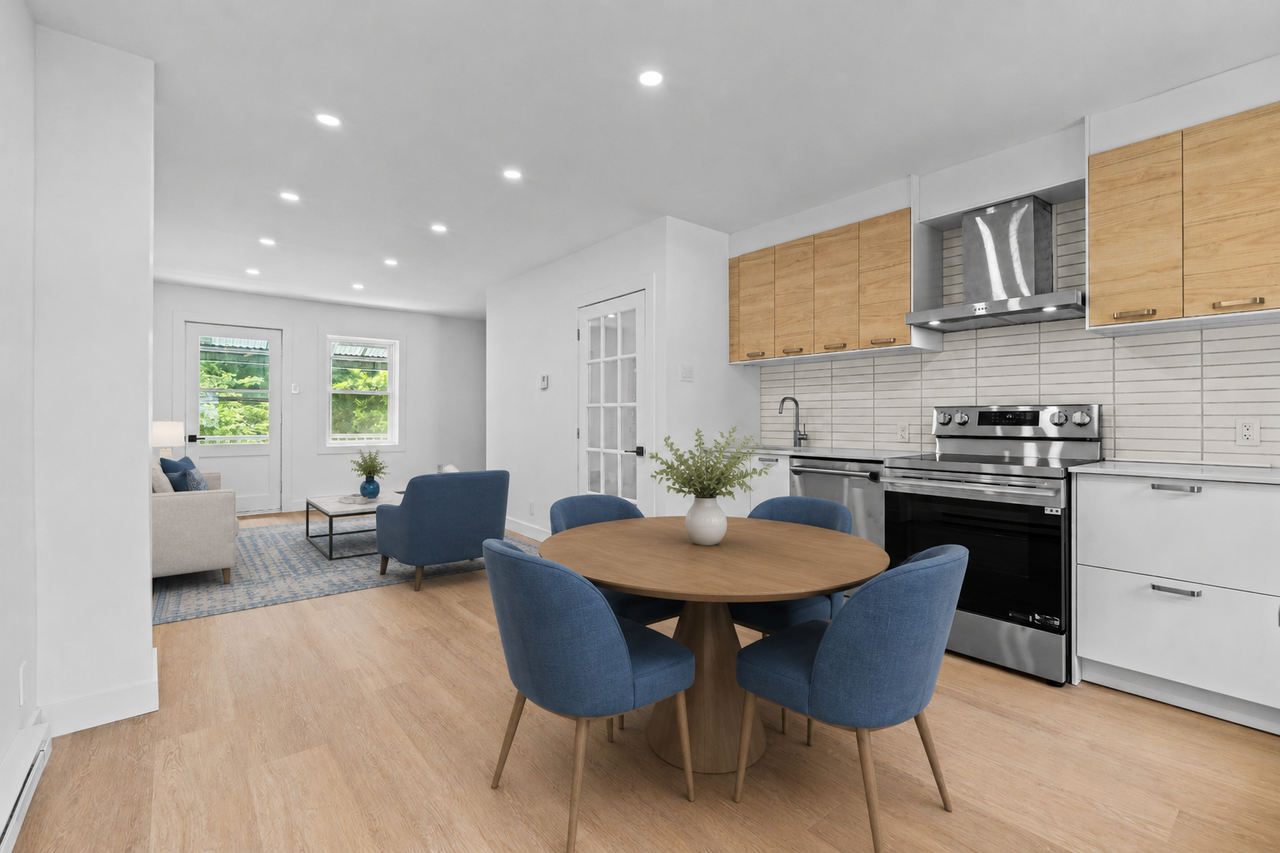 1743 Rue Leprohon - Photo 4 of 12