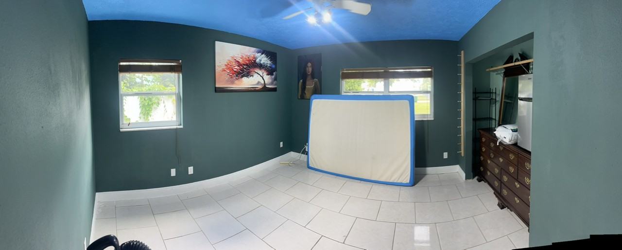 8200 N Saint Peter Ave - Photo 2 of 2