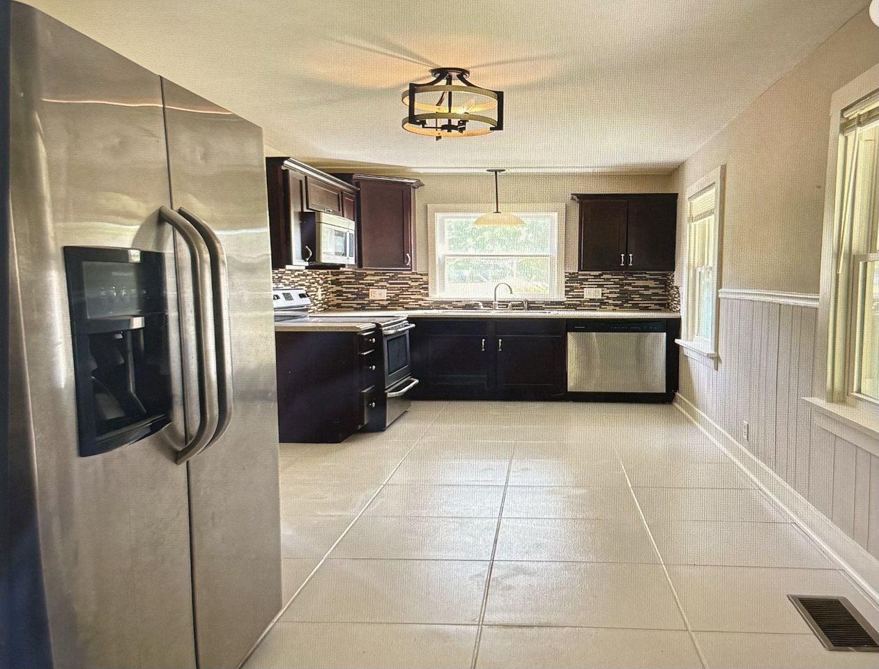 305 S Russell St #2B - Photo 3 of 10