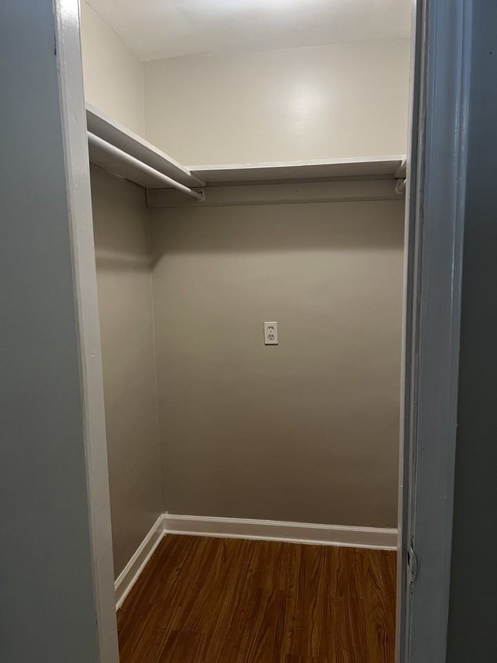 5550 Davis Rd #3 - Photo 3 of 7