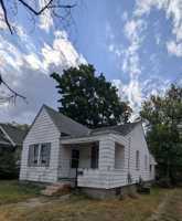 featured image of 812 W Macqueen Ave