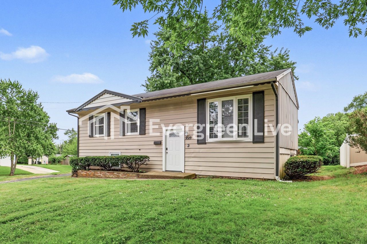 2509 Impala Dr - Photo 2 of 15