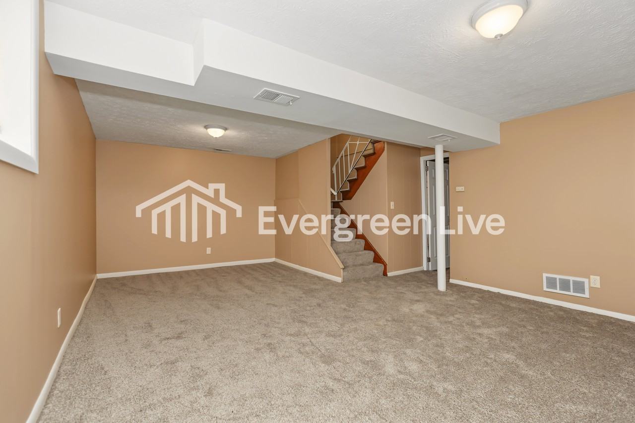 2509 Impala Dr - Photo 3 of 15