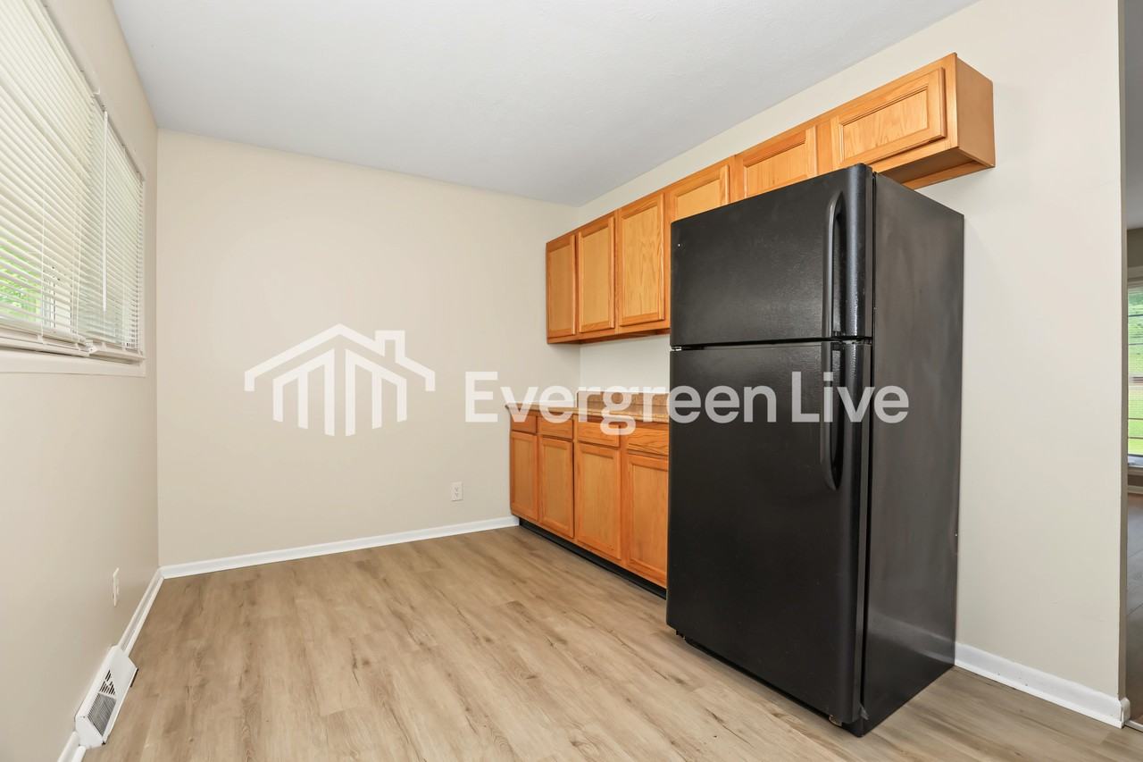 2509 Impala Dr - Photo 6 of 15