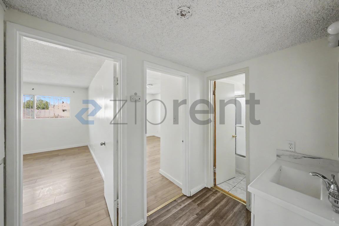 7119 Templeton St #C - Photo 7 of 16