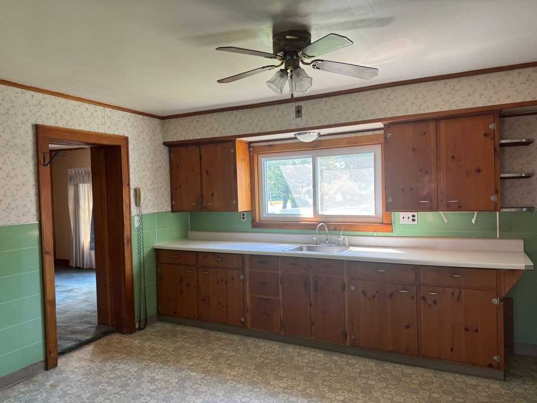 103 Broad St ##2 - Photo 4 of 13