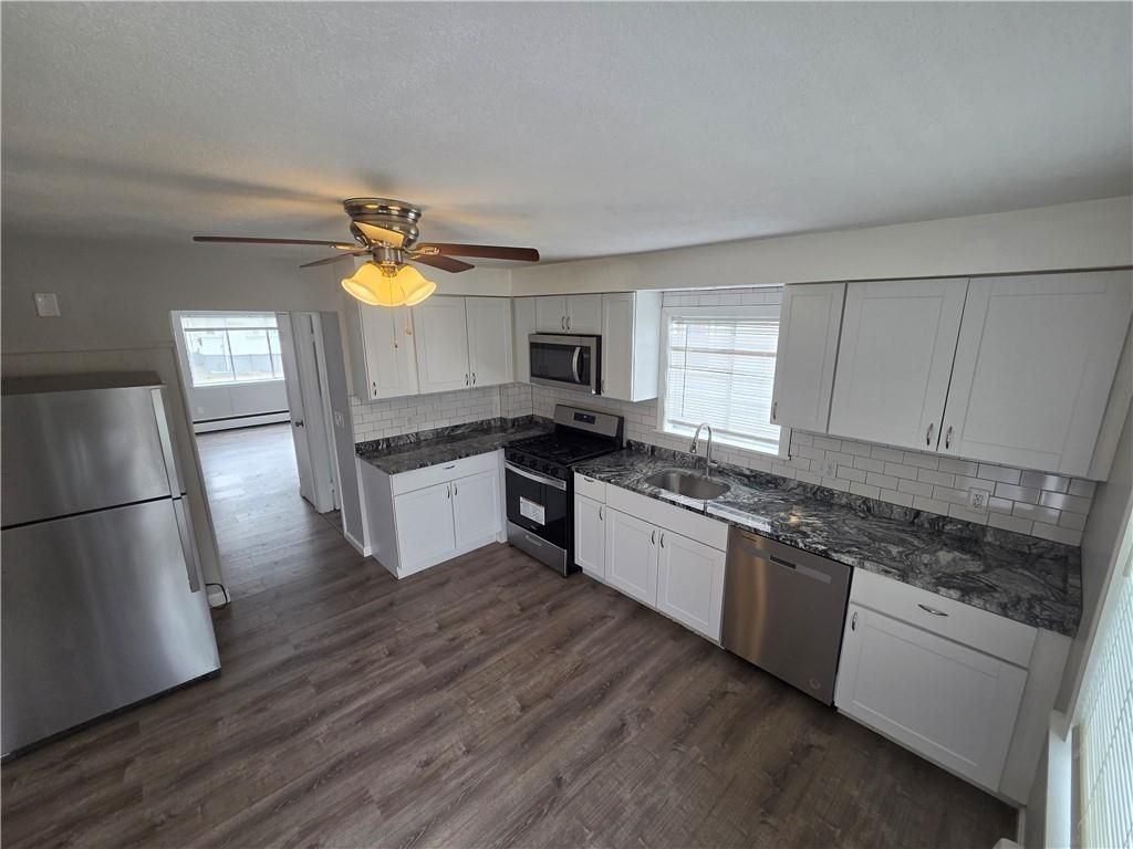 15 Barrows St ##C - Photo 4 of 20