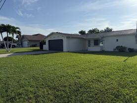 525 Se 11th Ct - Photo 1 of 1