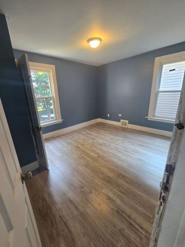 280 W Ivy St - Photo 5 of 13