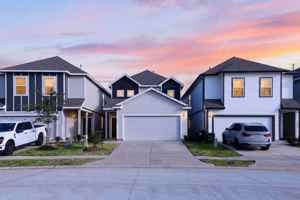 featured image of 24839 Goldoni Dr