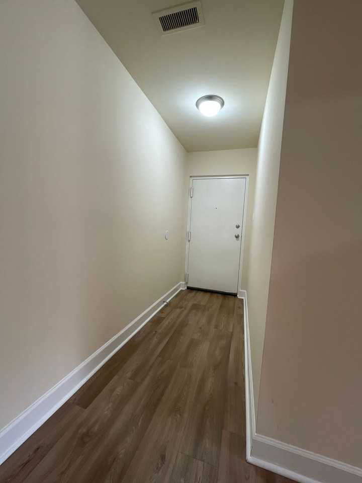 Northgate Apartments - Photo 2 of 7