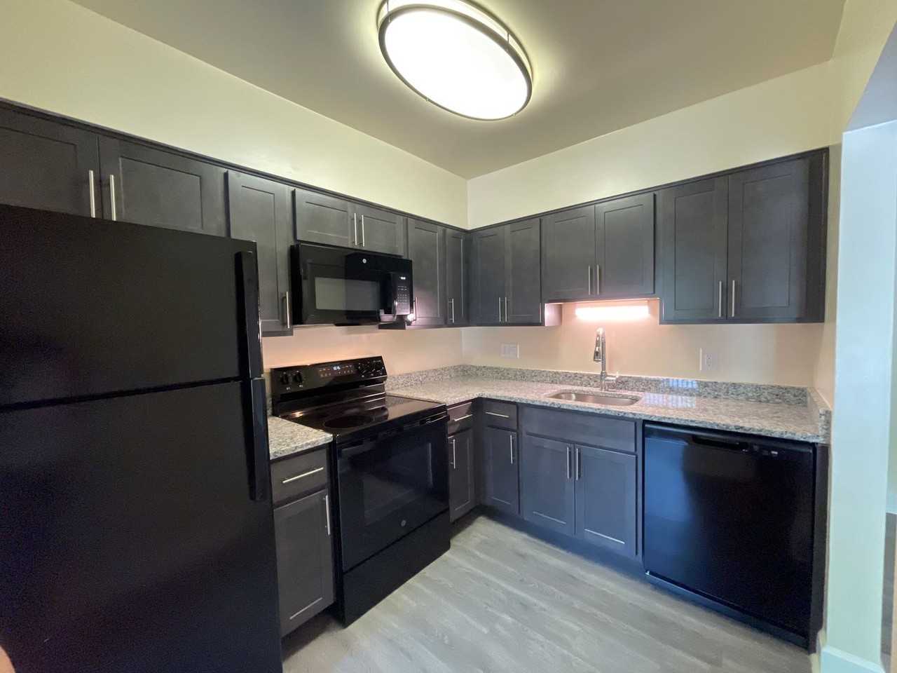 Northgate Apartments - Photo 4 of 7